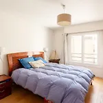 Cozy Apartment, Center, Sea View And Parking * Μπιαρίτζ