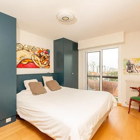Daire Cozy Apartment, Center, Sea View And Parking