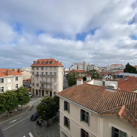 Cozy Apartment, Center, Sea View And Parking Biarritz